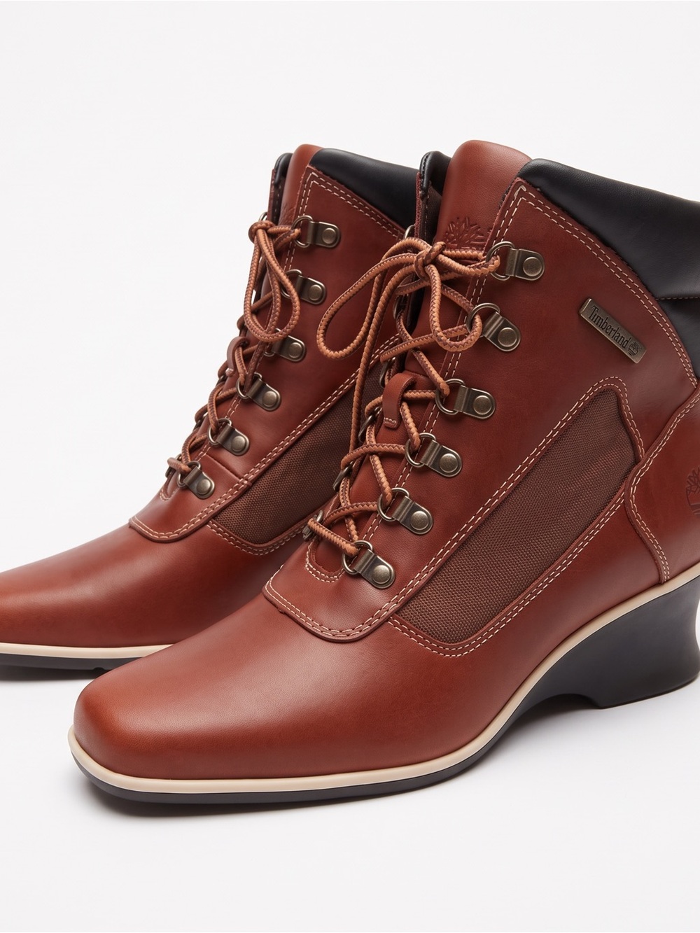 Timberland Women's Chestnut Brown Leather Wedge Ankle Boots Vintage New size 7,5